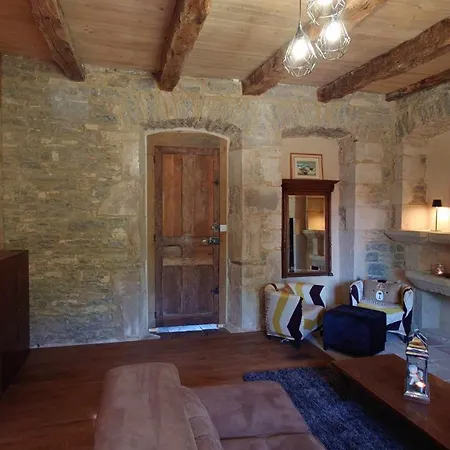 Atypique Maison De Charme بيت للعطل