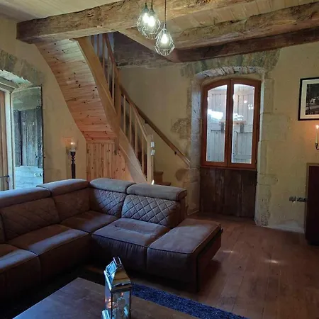 Atypique Maison De Charme بيت للعطل *